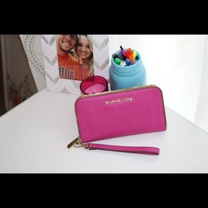 Pink Micheal Kors wristlet/wallet
